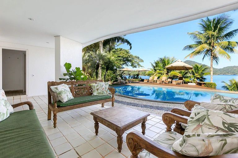 Casa Alto Padr�o - Temporada - Vila Velha - Angra dos Reis - RJ